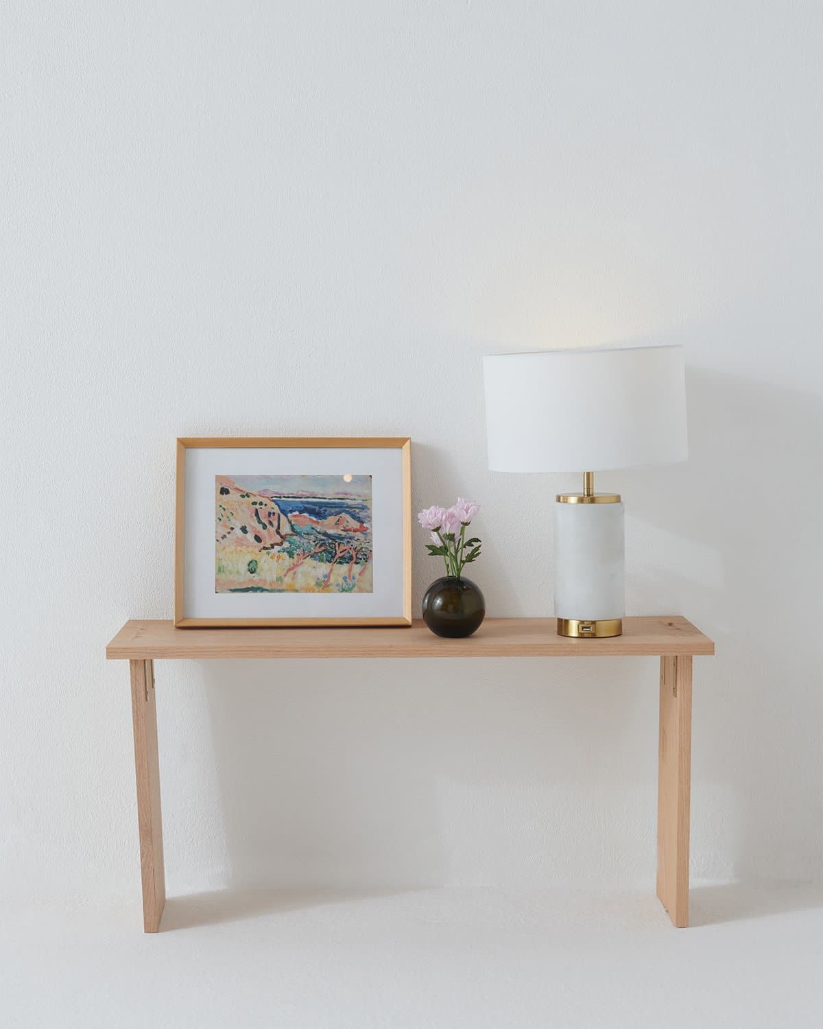 Arden USB Table Lamp - Image 4