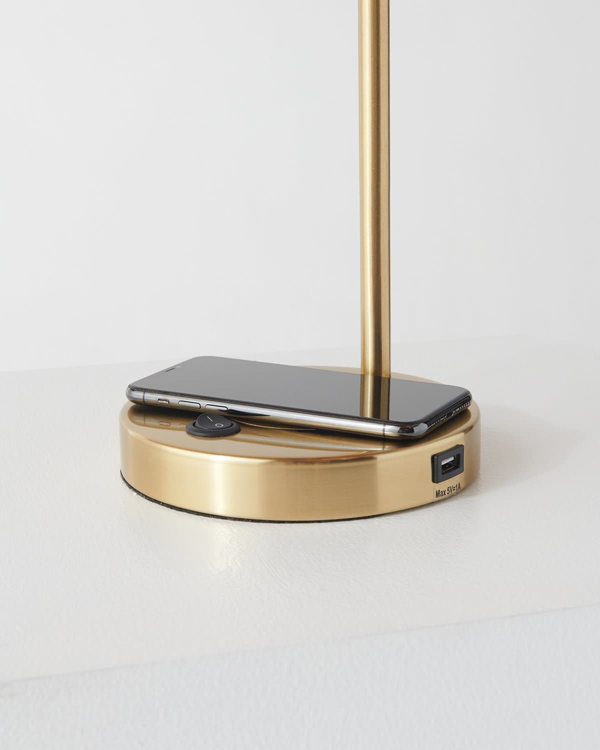 Elizabeth USB Table Lamp - Image 4