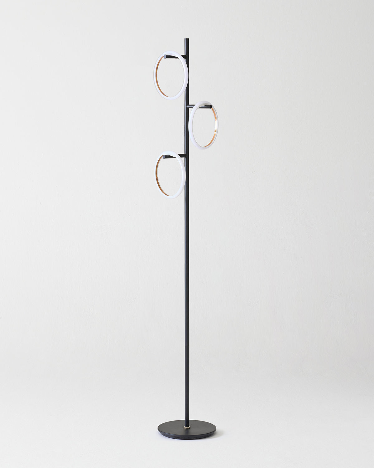 Saturn RGB Floor Lamp - Image 2