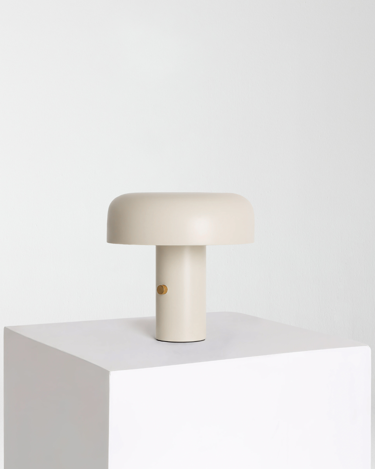 Anita Table Lamp - Image 3