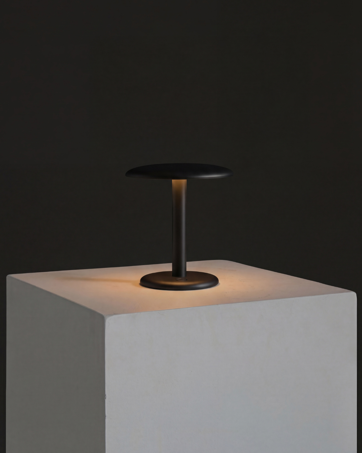 Zeno Portable Lamp - Image 6
